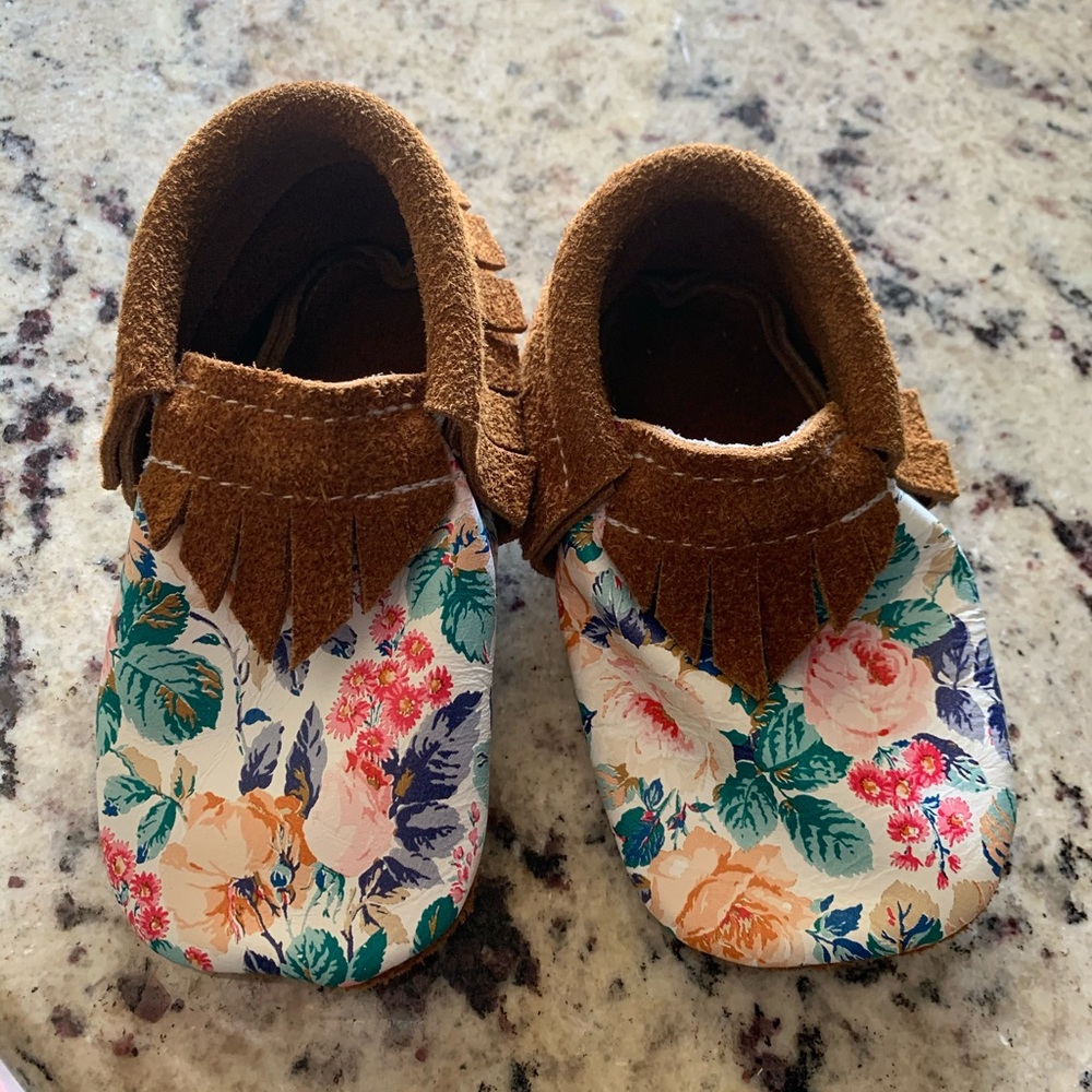 Floral 🌸🍂🌷🌼 Moccasins